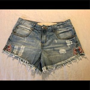 Embroidered jean shorts by Oh, Boy! - from Brazil